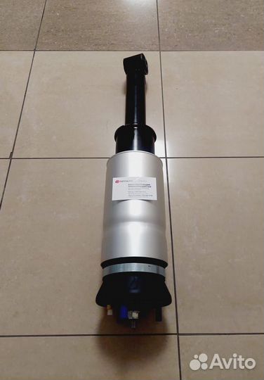 Пневмостойка Лэнд Ровер D3 L319 без ACE гарантия