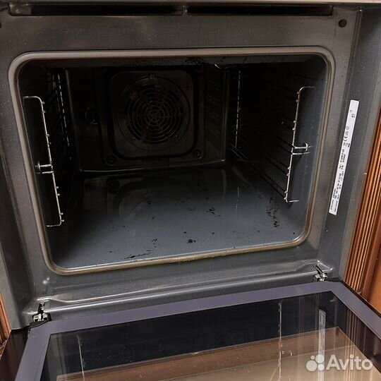 Электрическая духовка встраиваемая Elektrolux