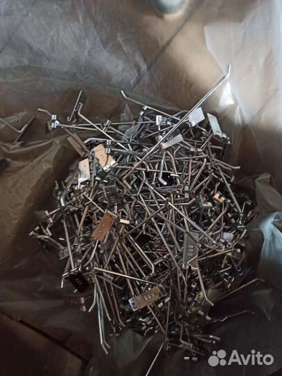 Крючки для экономпанелей