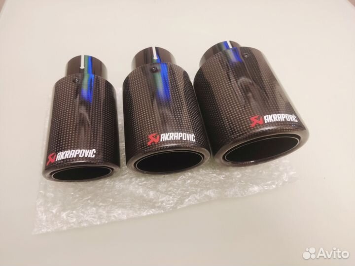 Насадки на глушитель Акрапович прямые с черной тр