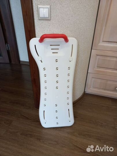 Сиденье для ванны