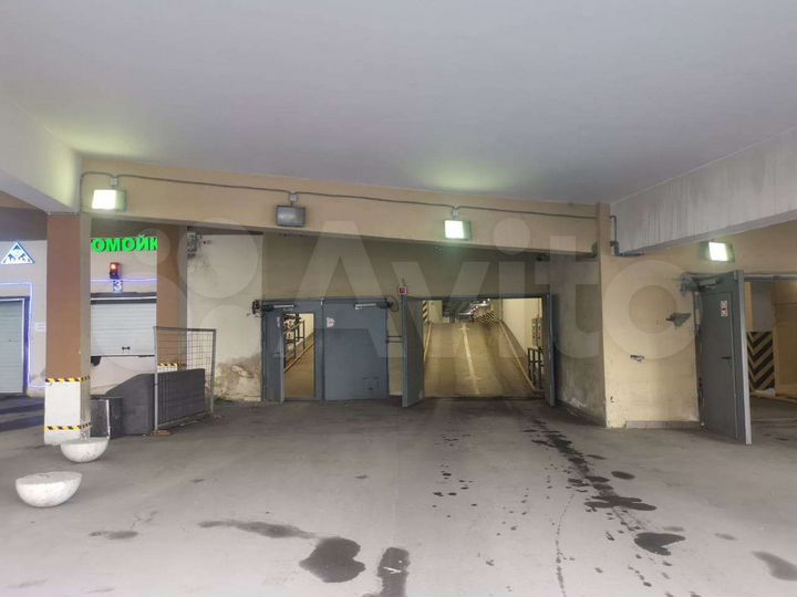 Машиноместо, 16 м²