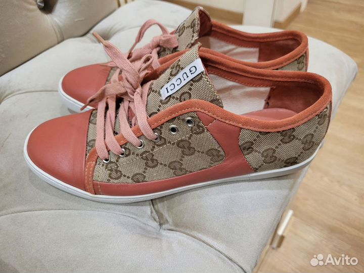 Кроссовки крутые Reebok и Gucci 38 р