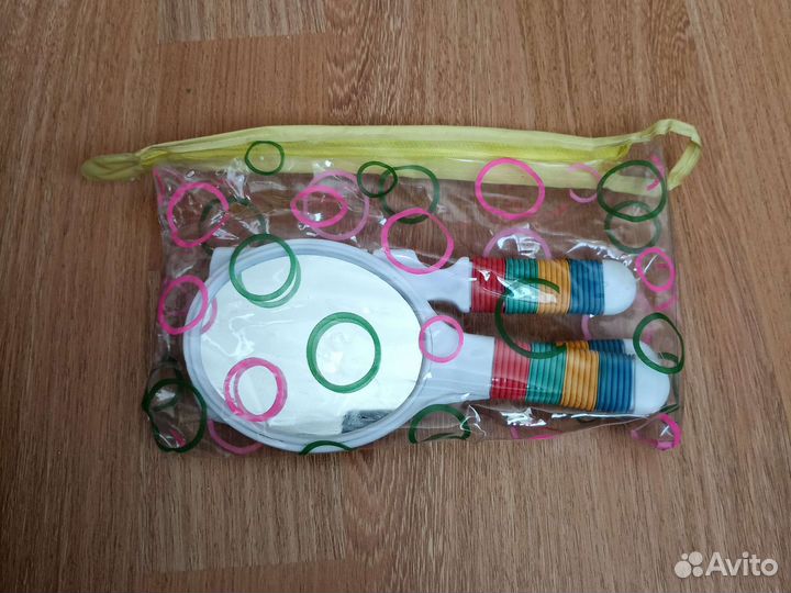 Набор расчесок и зеркало