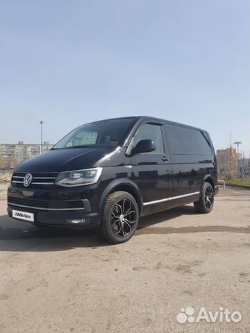 Volkswagen Multivan 2.0 AMT, 2015, 180 000 км с пробегом, цена 4200000 руб.