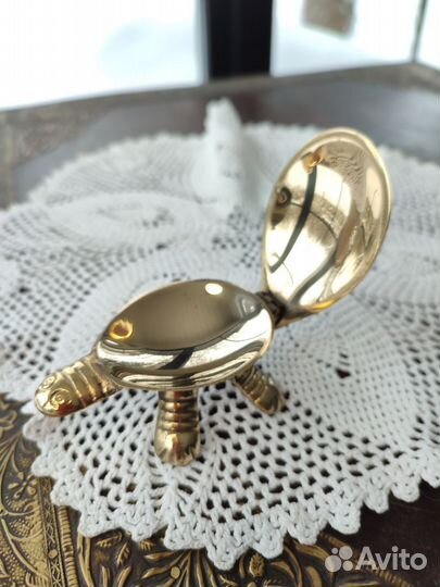 Шкатулка для украшений латунь с перламутром