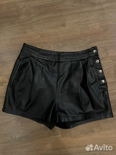 Шорты кожаные женские