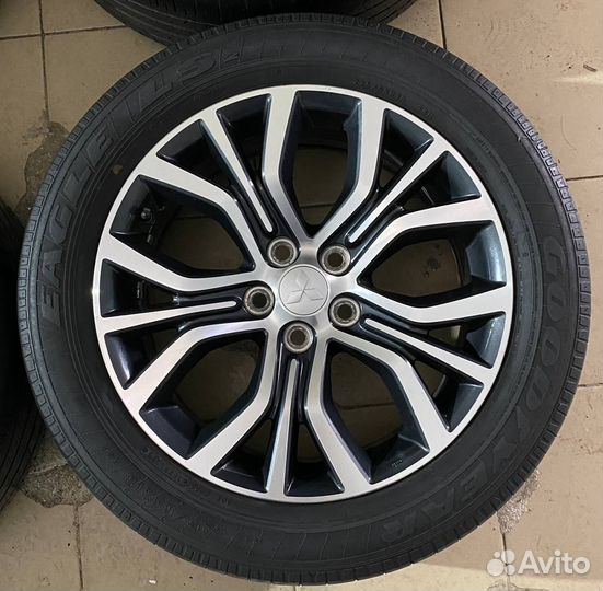 Outlander, C-Crosser, Peugeot 4007 R18