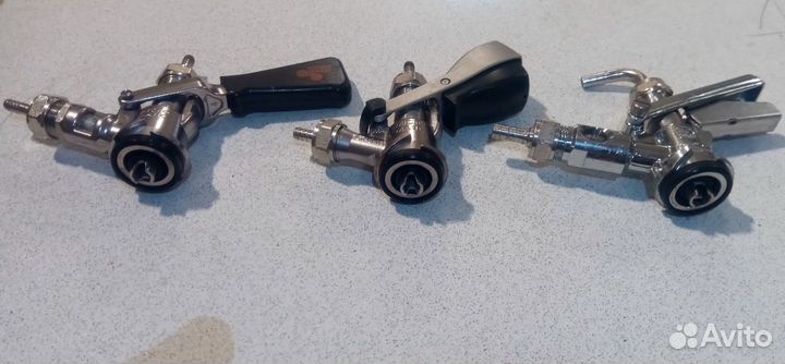 Заборная (раздаточная) головка 