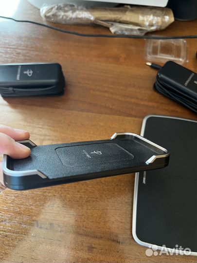 Беспроводная зарядка для iPhone 4s и не только