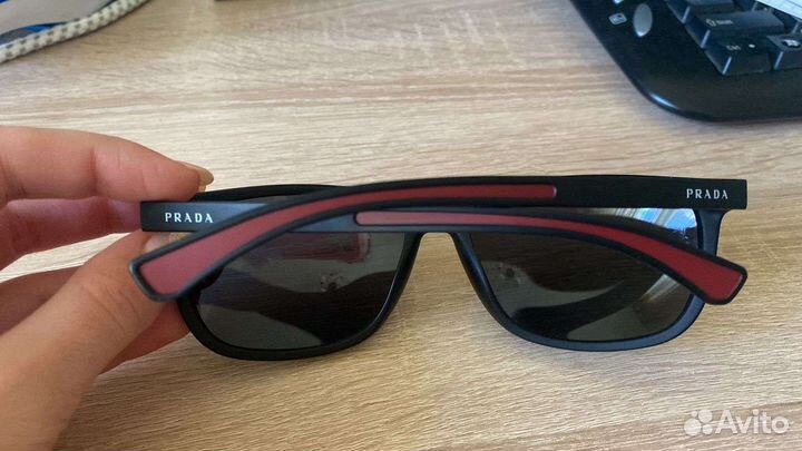 Солнцезащитные очки