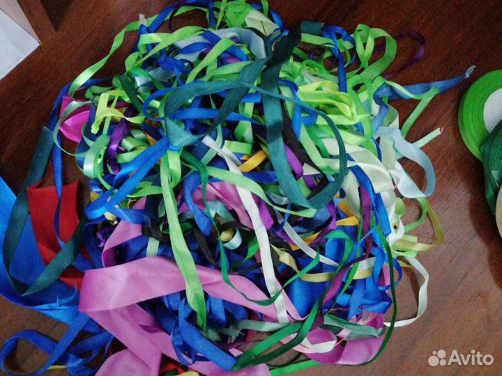 Лента атласная декоративная. Ширина 1 см