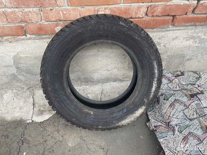 Yokohama IceGuard Stud IG65 175/70 R14