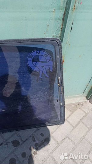 Заднее стекло бмв е34 с антеной
