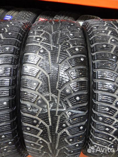 Nokian Tyres Hakkapeliitta 5 SUV 215/65 R16