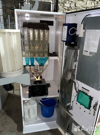 Вендинговый аппарат кофе