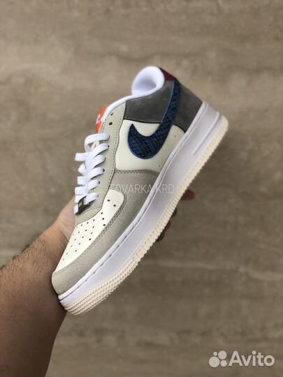 Кроссовки Nike Air Force 1 Low Undefeated 5 On It