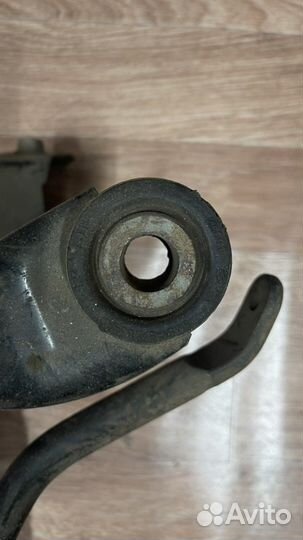 Балка подмоторная мазда 3BK