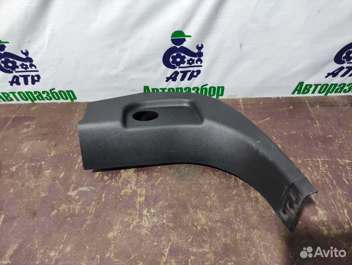 Накладка на порог передняя левая Ford Focus 3