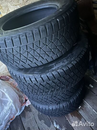 Bridgestone Blizzak DM-V2 265/60 R18