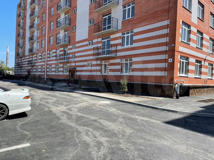 2-к. квартира, 60,9 м², 1/8 эт.