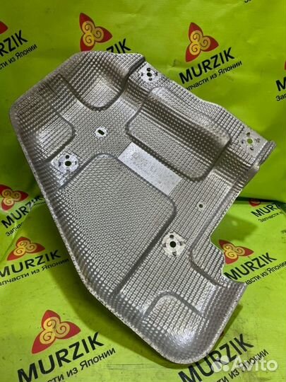 Экран тепловой Mercedes V W639 112.951 3.2L 2003