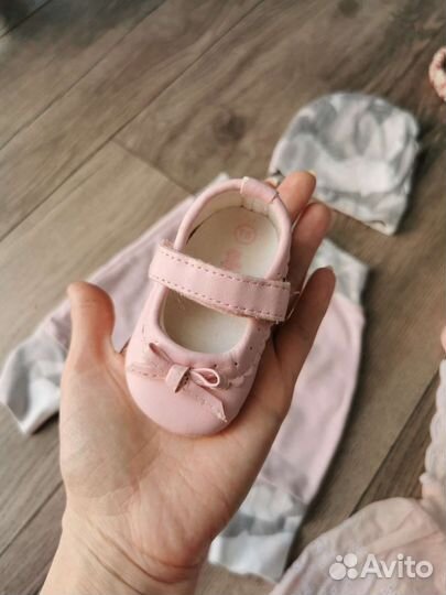 Пакетом Chicco, H&M, Mothercare на девочку 1-4м