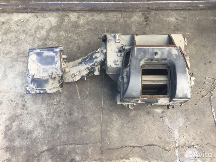 Мерседес Вито Корпус печки