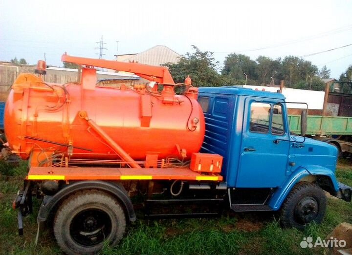 Откачка илосос - всасывает песок и щебень