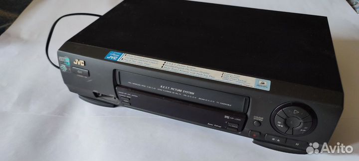 Видеомагнитофон jvc