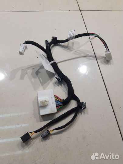 Электропроводка двери (передняя, левая)