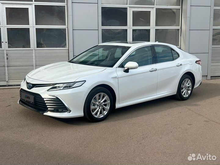 Toyota Camry 2.5 CVT, 2022