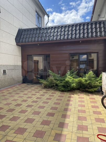 Дом 485 м² на участке 3 сот.