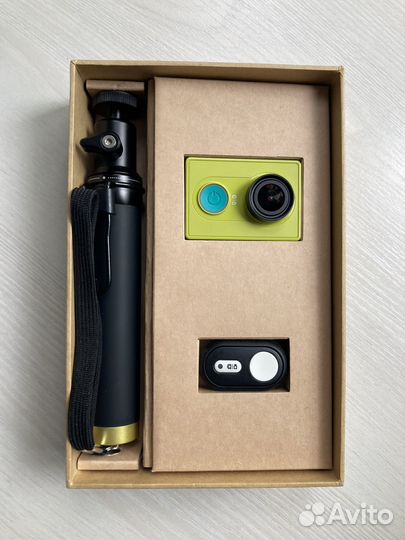 Экшн камера xiaomi yi