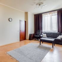 3-к. квартира, 80 м², 8/8 эт.