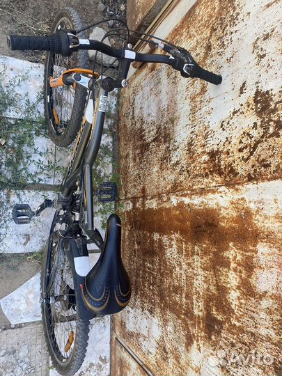 Велосипед горный Stinger Highlander sx100