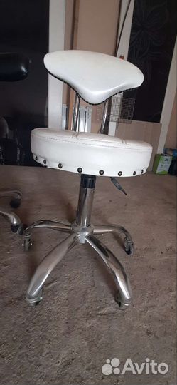 Офисные стулья бу на колесах