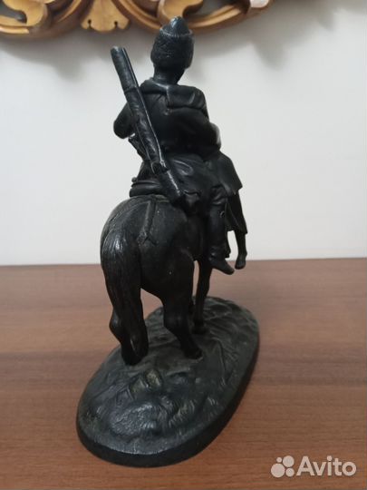 Скульптура из чугуна