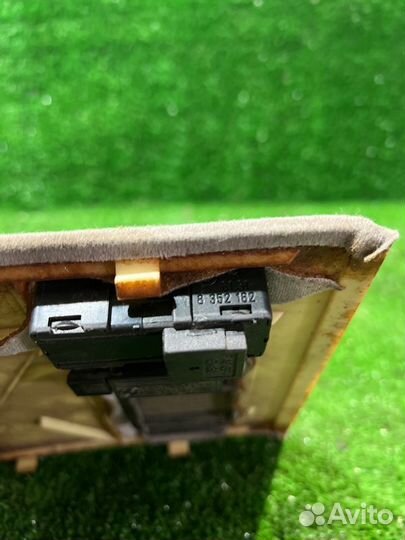 Кнопка люка Bmw 7-Series E38 M60B40 1997