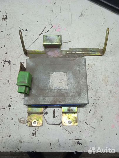 Блок управления двигателем Nissan Sunny Ниссан