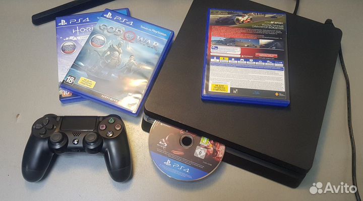 Приставка Sony PS4 Slim топ-игры и 2 геймпада