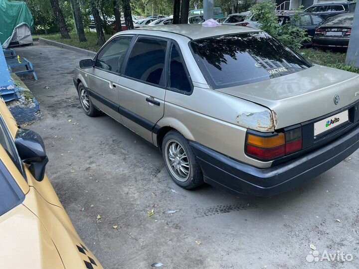 Volkswagen Passat 1.8 МТ, 1989, 300 000 км