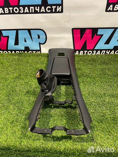 Консоль салона Fiat 124 2018