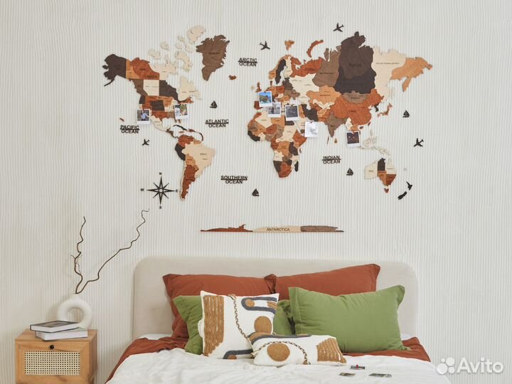 Карта мира из дерева