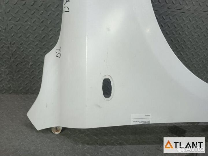 Крыло переднее правое mazda demio