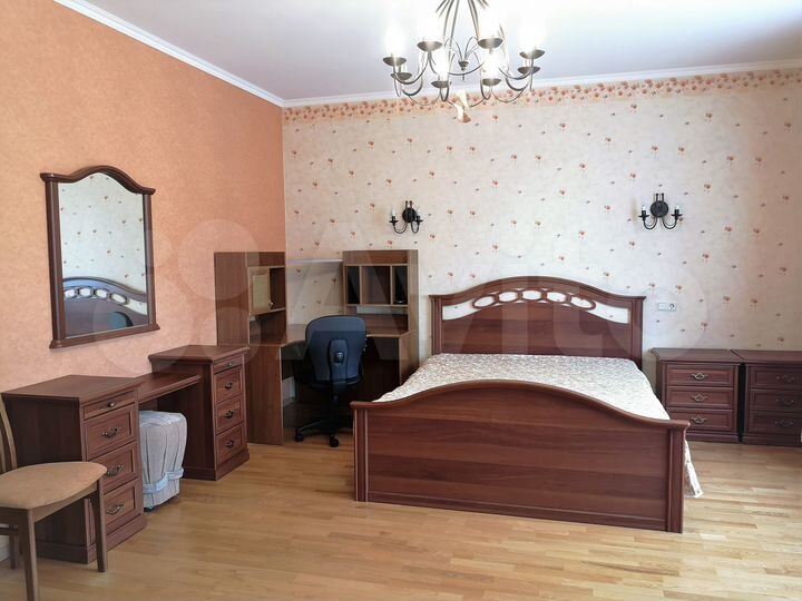 2-к. квартира, 96 м², 9/17 эт.