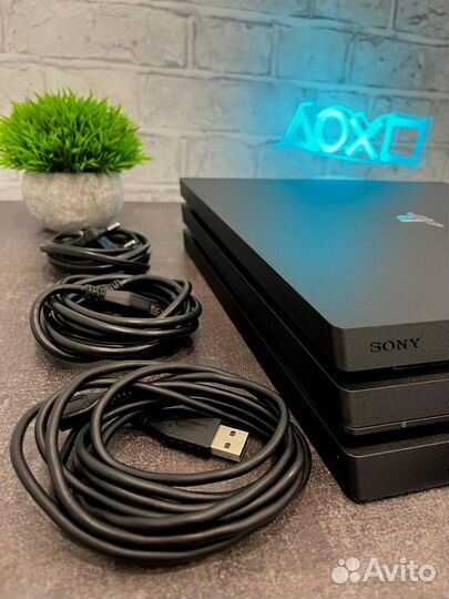 Sony PS4 Pro 2 геймп 550 игр
