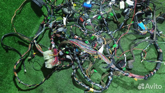 Коса салона Volvo V70 B5254T10 2010