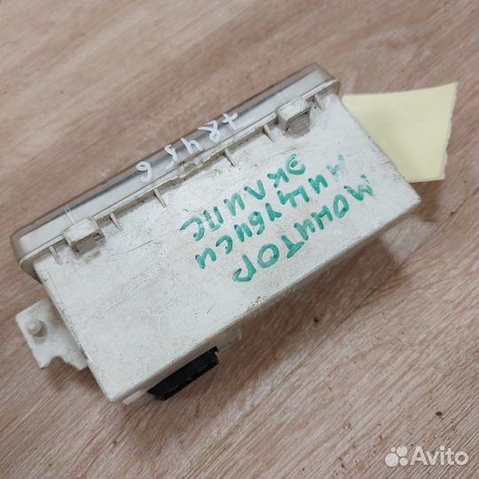 Информационный дисплей Mitsubishi Eclipse