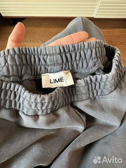 Спортивный костюм женский